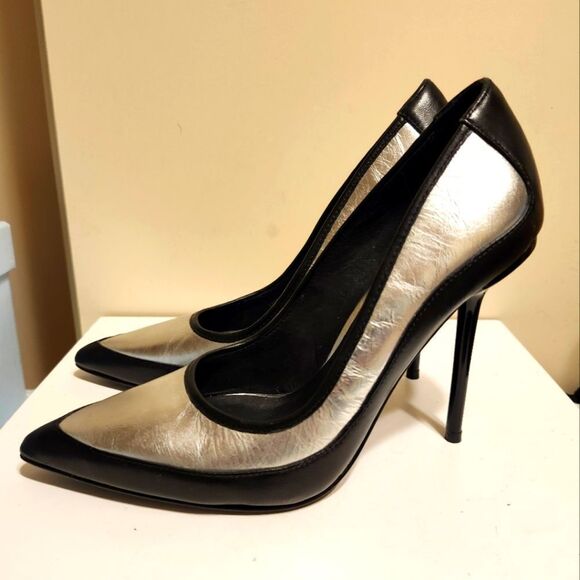 L.A.M.B. Silver/Black Leather "Needle Heel" Pumps Sz. 6 Ret.$498 - Picture 1 of 8